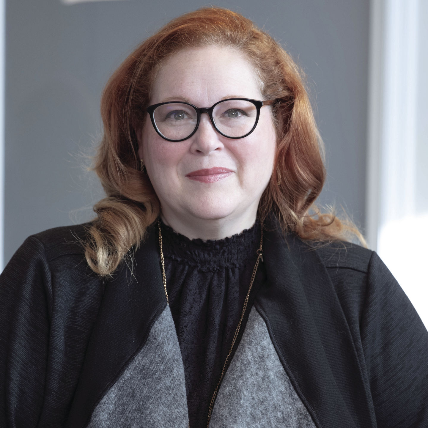 STL_Mosby Building Arts_Shaw, Amy-glasses_C_supplied.jpg